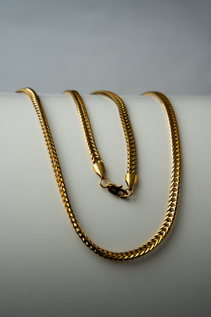 CADENA ESCAMA CABALLERO